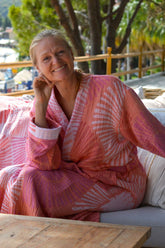 Lunessa – Extra Lange Katoenen Damesbadjas met Lintsluiting