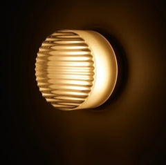 LumaLine - Minimalistische LED Wandlamp