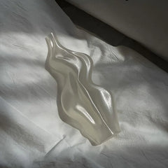 Sculpted Serenity Vaasje - Artistieke 3D Keramische Elegant