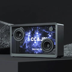 Lyrica – Draadloze Speaker met Lichtprojectie & Transparante Behuizing