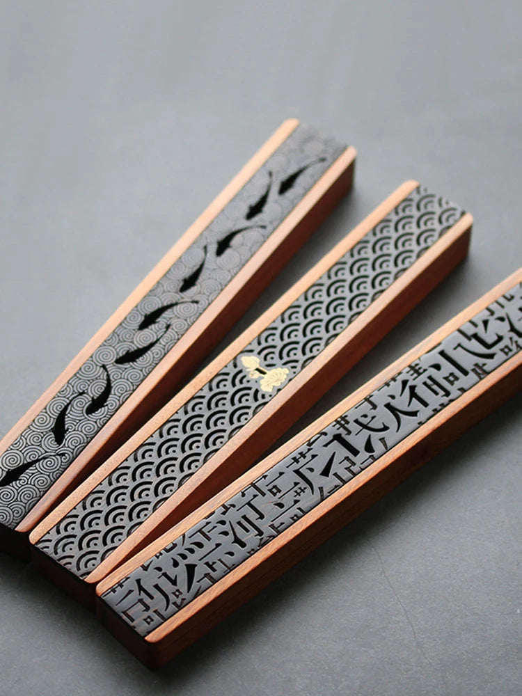 WoodenMist - Antieke Houten Wierookdoos