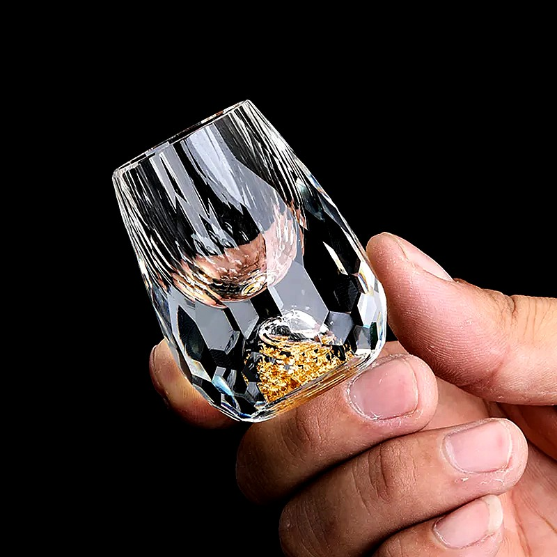 Kinkō - Kristallen Glas met Gouden Vlokken