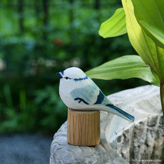 Houten Charme - Handgegraveerde Decoratieve Vogel