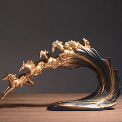 Equestra - Majestueuze Galloperend Paard Beeld van Hoogwaardige Hars