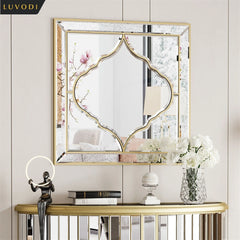 Reflexa - Vierkante Decoratieve Wandspiegel met Gouden Rand