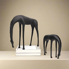 Regal Stallion - Majestueuze Zwarte Paard Sculptuur