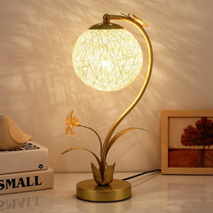 Flora Glow - Elegante Natuur geïnspireerde Lamp