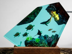 OceanGlow - Artistic Resin Lamp with Underwater Scene