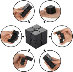 Cubora - Infinity Fidget Cube in Zwart en Wit