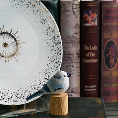 Houten Charme - Handgegraveerde Decoratieve Vogel